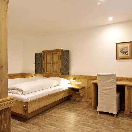 Hotel Post 3*